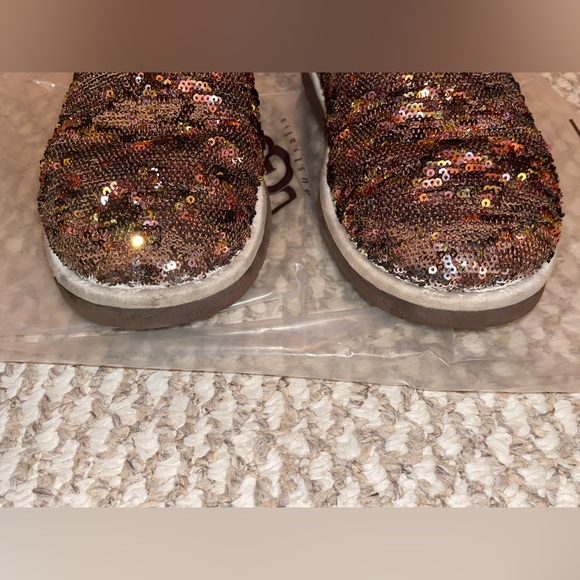 Champagne Sparkle Sequin Uggs - Picture 3 of 5